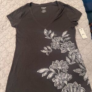 Express v neck graphic tee